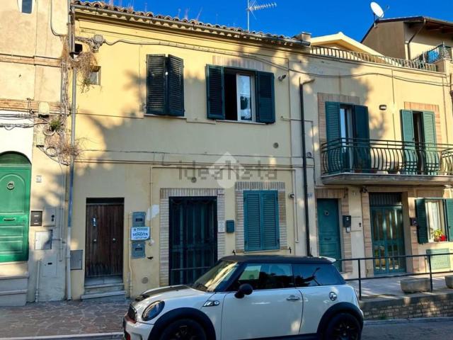 Villetta indipendente in vendita di 42 m² in Via Roma, 67