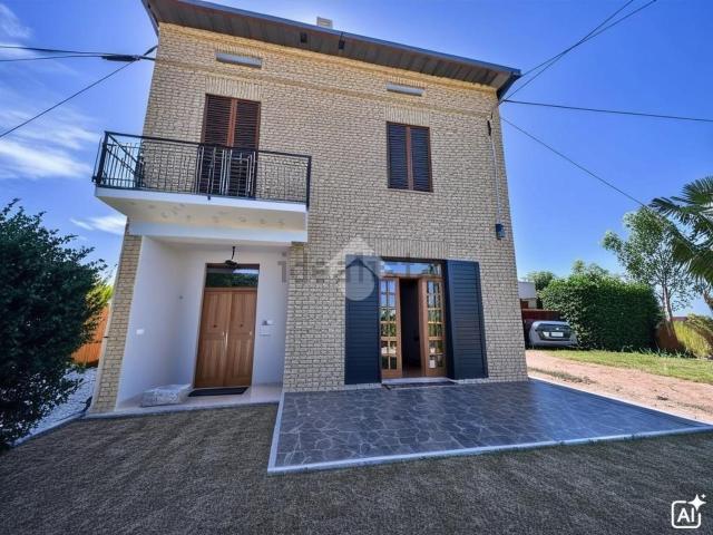 Villetta indipendente in vendita di 430 m²