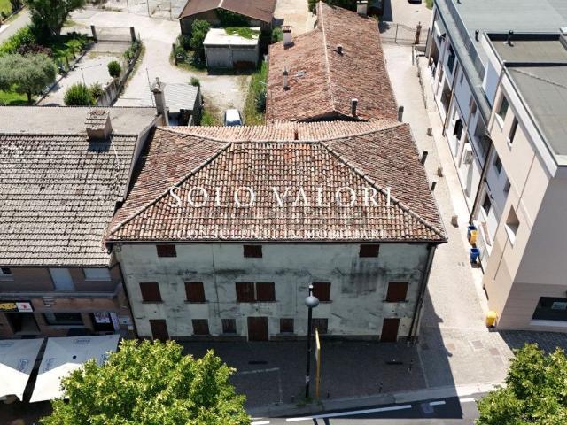 Villetta indipendente in vendita di 430 m²