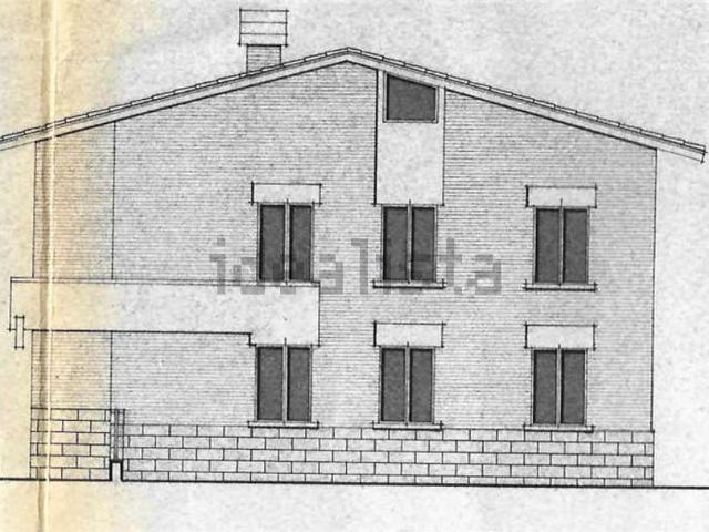 Villetta indipendente in vendita di 430 m² in Via Lodi