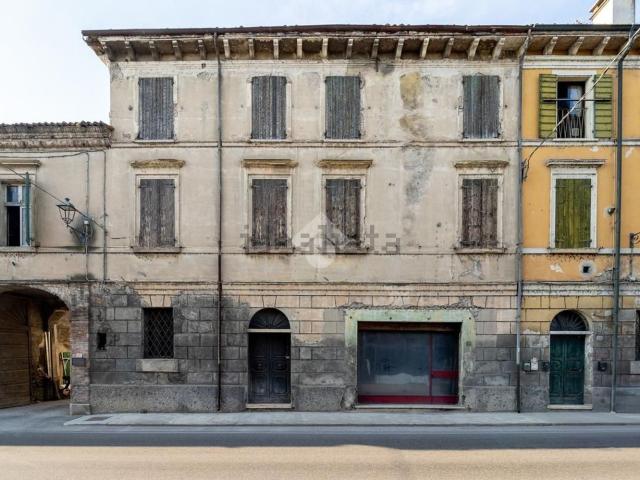 Villetta indipendente in vendita di 430 m² in Via Unione Europea, 22