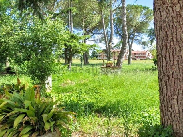 Villetta indipendente in vendita di 430 m² in Viale I&apos  Maggio