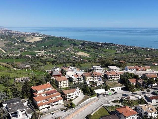 Villetta indipendente in vendita di 430 m² in Corso Umberto I