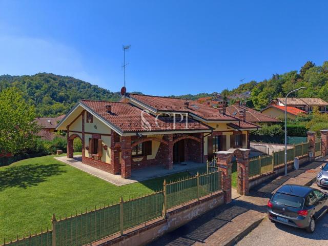 Villetta indipendente in vendita di 431 m² in Strada Cordova, 10