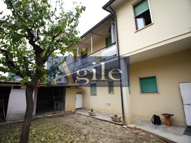Villetta indipendente in vendita di 433 m² in Via Giovanni XXIII, 60