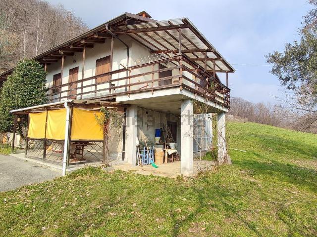 Villetta indipendente in vendita di 435 m² in Via ai Monti, 32