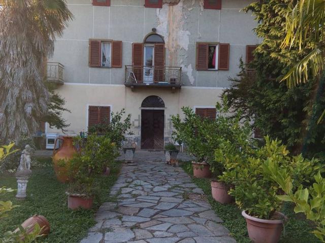 Villetta indipendente in vendita di 435 m² in Strada Pascaretto, 62