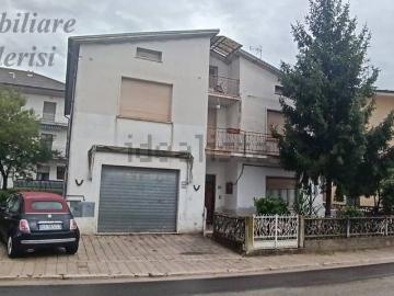 Villetta indipendente in vendita di 435 m² in Viale Piane San Donato