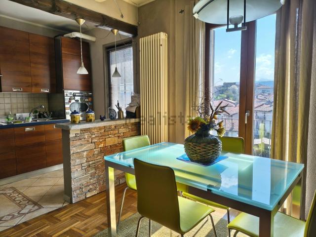 Villetta indipendente in vendita di 439 m² in Via del Brucco, 27