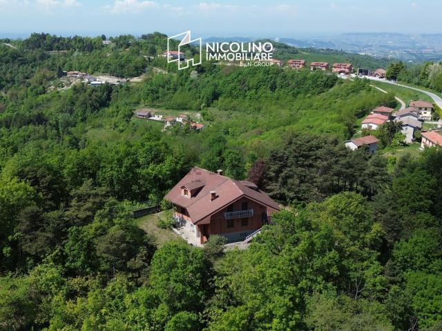 Villetta indipendente in vendita di 440 m² in Via Provinciale