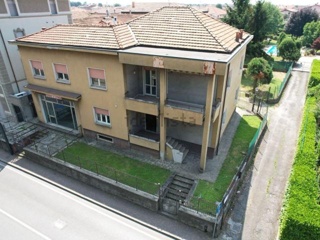 Villetta indipendente in vendita di 443 m² in Via dei Mille
