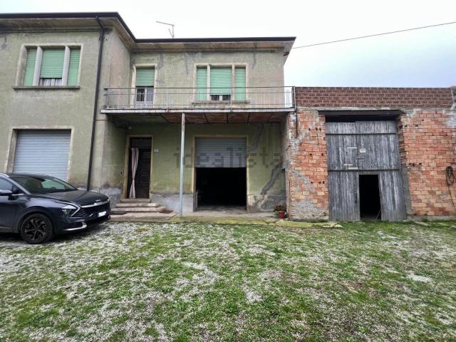 Villetta indipendente in vendita di 446 m²