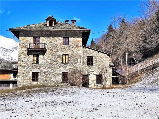 Villetta indipendente in vendita di 447 m² in Località Steina