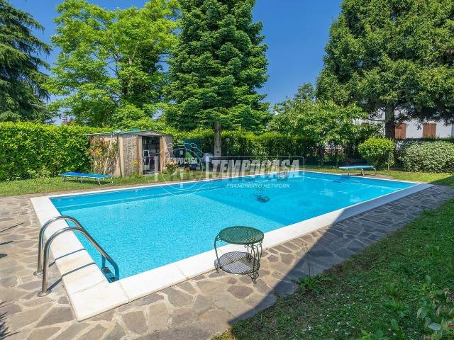 Villetta indipendente in vendita di 450 m²