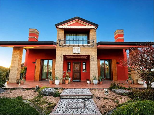 Villetta indipendente in vendita di 450 m²