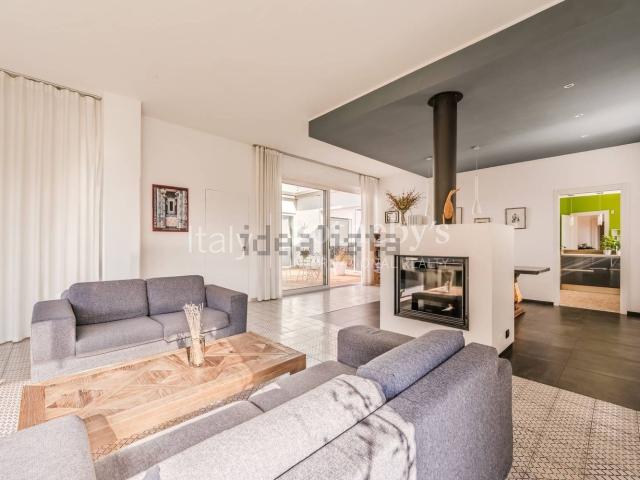 Villetta indipendente in vendita di 450 m² in Via Castellamonte