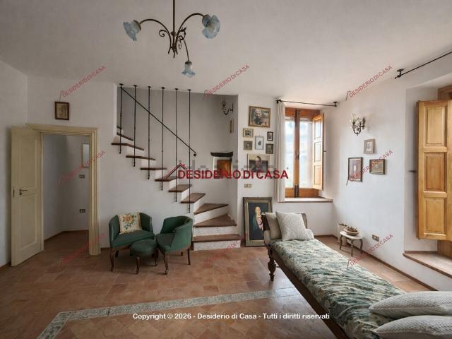 Villetta indipendente in vendita di 450 m² in Via Anna Salamone, 32