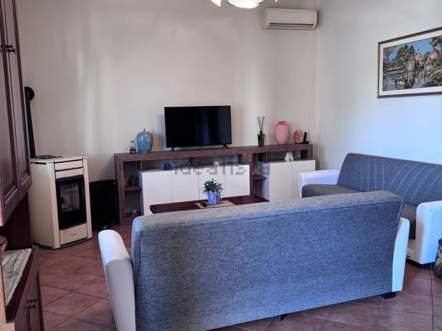 Villetta indipendente in vendita di 450 m² in Via Alessandro Manzoni, 10