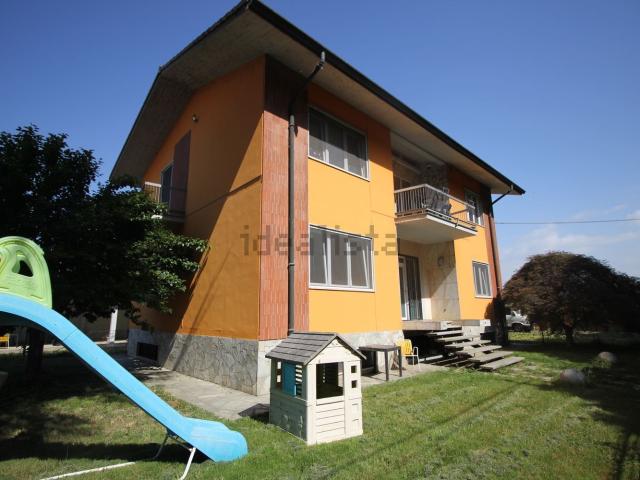 Villetta indipendente in vendita di 450 m² in Via Alfredo Binda