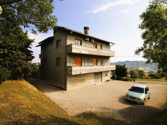 Villetta indipendente in vendita di 450 m² in Via Gran Sasso