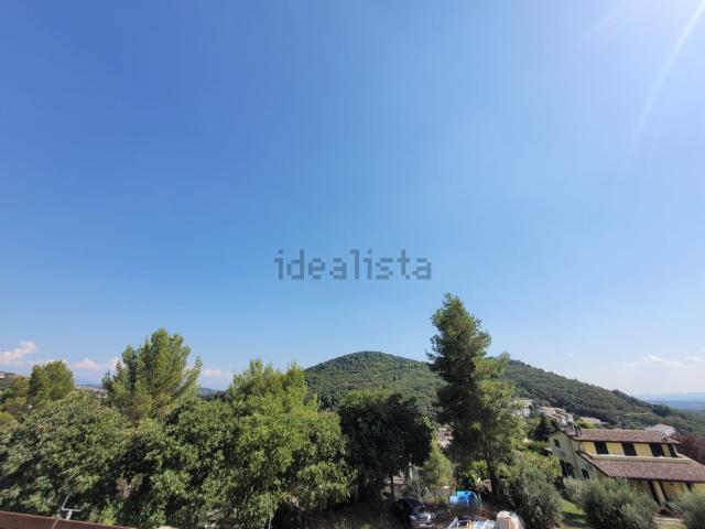 Villetta indipendente in vendita di 450 m² in Via dell&apos olmo