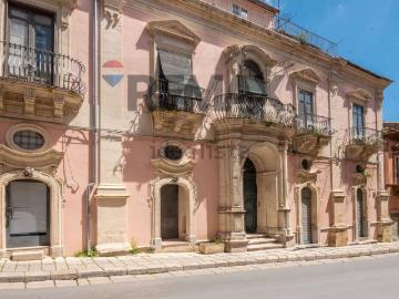 Villetta indipendente in vendita di 450 m² in Via Ecce Homo, 133