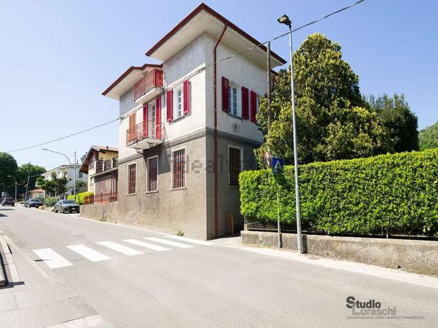 Villetta indipendente in vendita di 450 m² in Via Lecco, 17