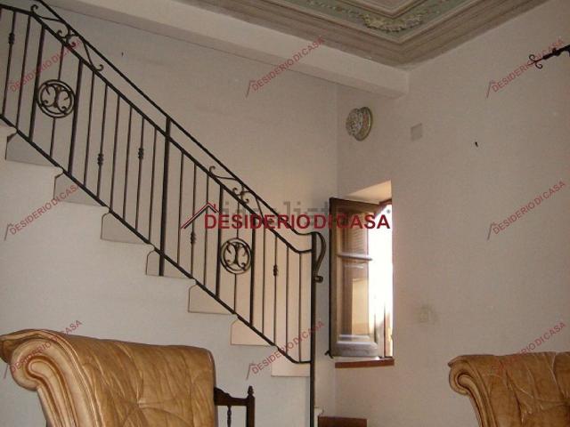 Villetta indipendente in vendita di 450 m² in Via Libertà, 71