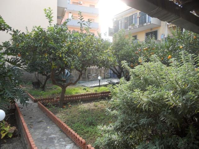 Villetta indipendente in vendita di 450 m² in Via Nazionale