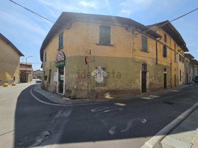 Villetta indipendente in vendita di 450 m² in Via Vittorio Veneto, 10