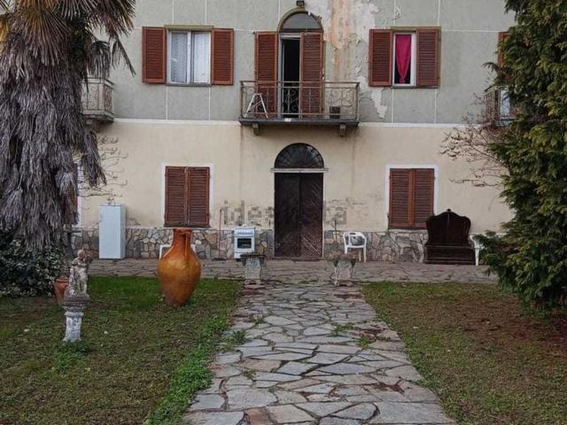 Villetta indipendente in vendita di 450 m² in Strada Pascaretto, 62