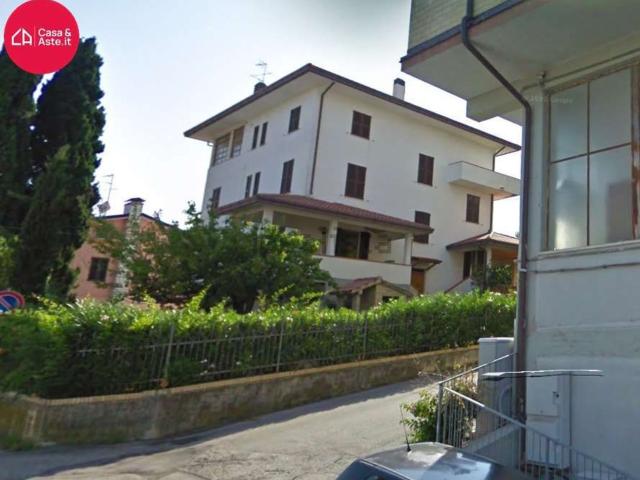 Villetta indipendente in vendita di 452 m² in Viale Alcide De Gasperi, 1