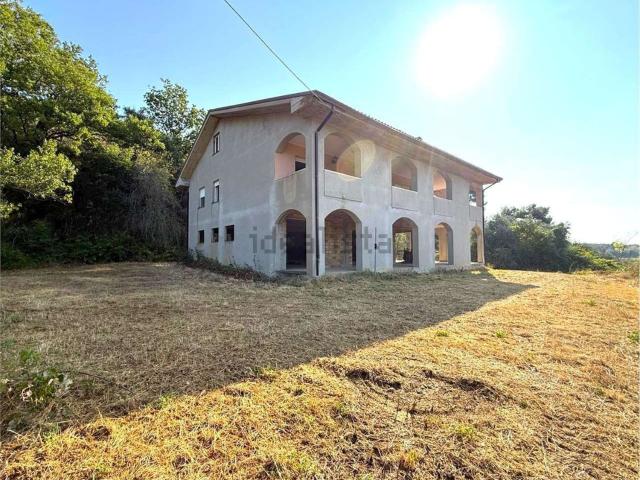 Villetta indipendente in vendita di 455 m²