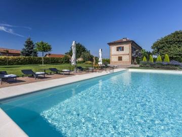 Villetta indipendente in vendita di 455 m²