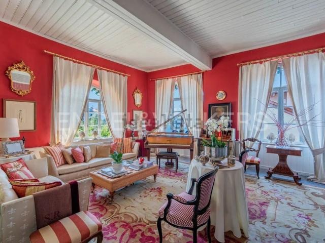 Villetta indipendente in vendita di 455 m² in Piazza Lorini, 3