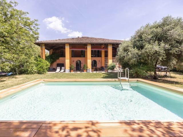 Villetta indipendente in vendita di 458 m²