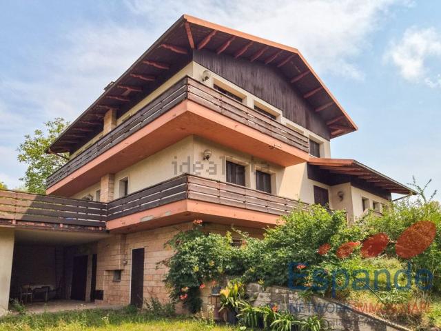 Villetta indipendente in vendita di 460 m²