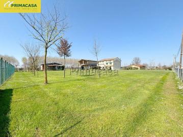 Villetta indipendente in vendita di 460 m² in Via 4 Novembre