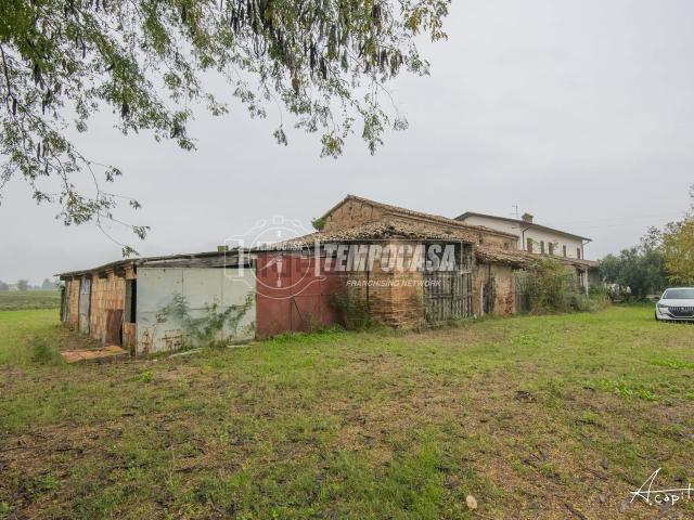 Villetta indipendente in vendita di 460 m² in Via Andicino, 1509