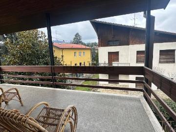 Villetta indipendente in vendita di 460 m² in Via Lega Lombarda