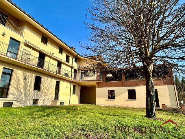 Villetta indipendente in vendita di 460 m² in Via San Rocco, 3