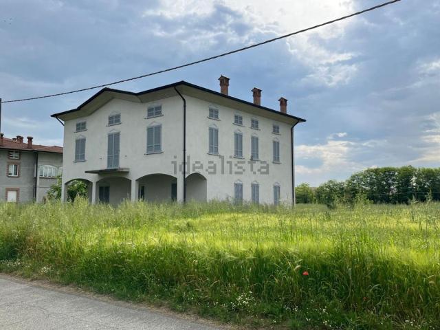 Villetta indipendente in vendita di 460 m² in Frazione Larzano