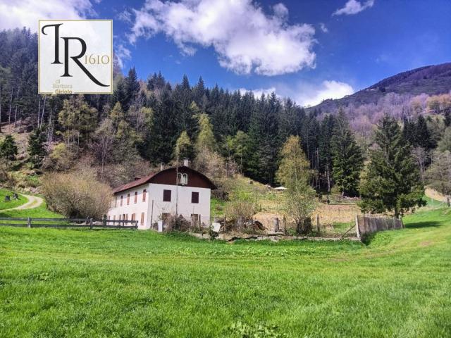 Villetta indipendente in vendita di 465 m²