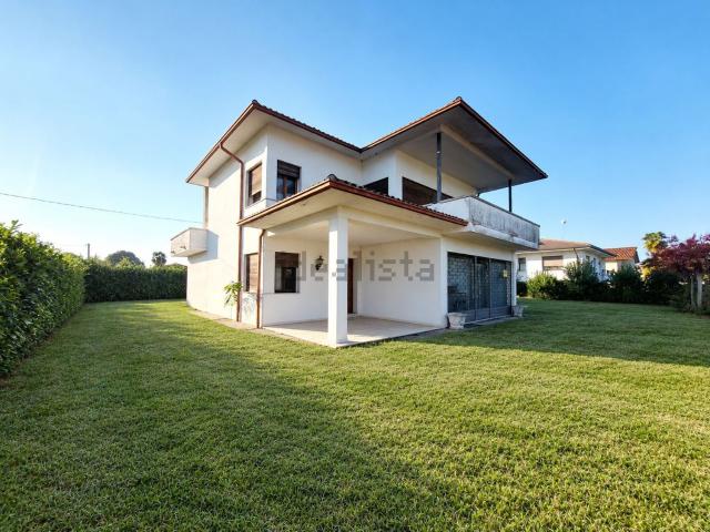 Villetta indipendente in vendita di 465 m² in Via Mottinello