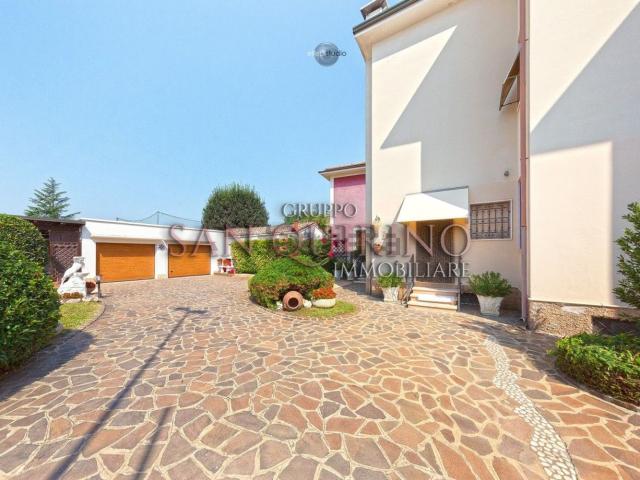Villetta indipendente in vendita di 465 m² in Via Ulderico Sabbadini, 50