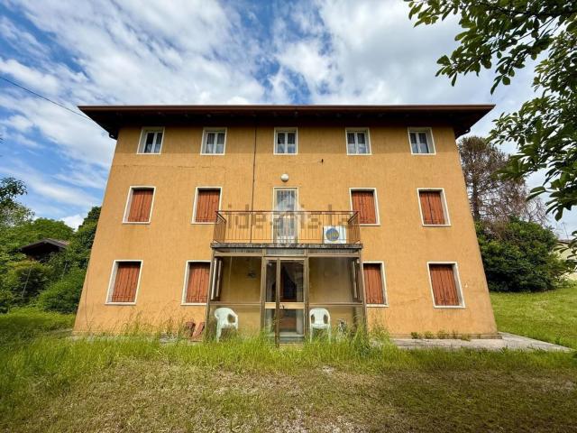 Villetta indipendente in vendita di 4678 m² in Via Piave, 6