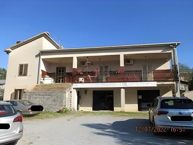Villetta indipendente in vendita di 467 m²