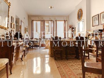 Villetta indipendente in vendita di 470 m²