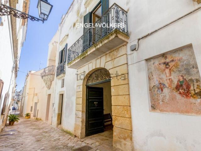 Villetta indipendente in vendita di 470 m² in Via Angelo D&apos Aruca, 54