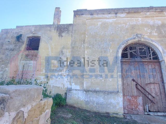 Villetta indipendente in vendita di 470 m² in Via Lecce, 109